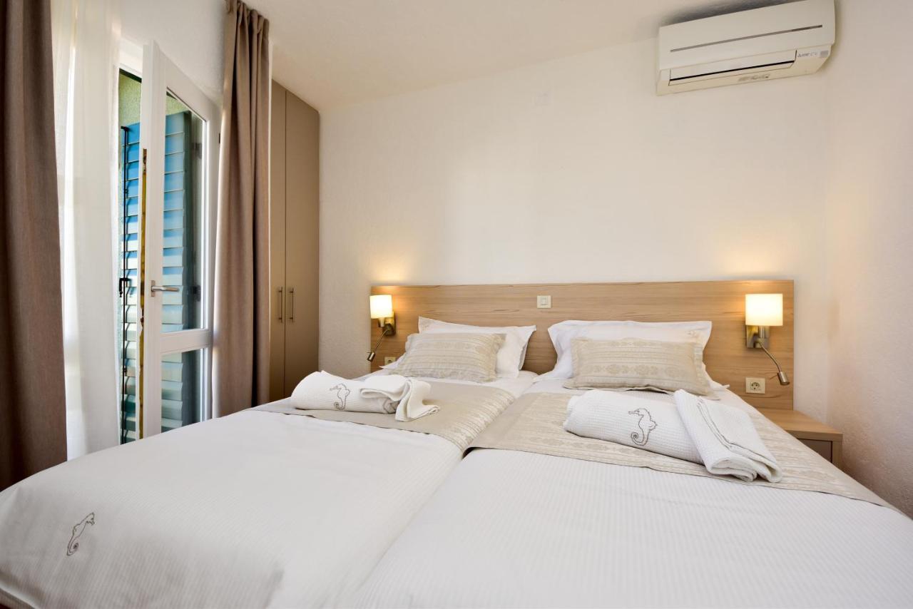 Apartamento In Olive Garden Starigrad Paklenica Exterior foto