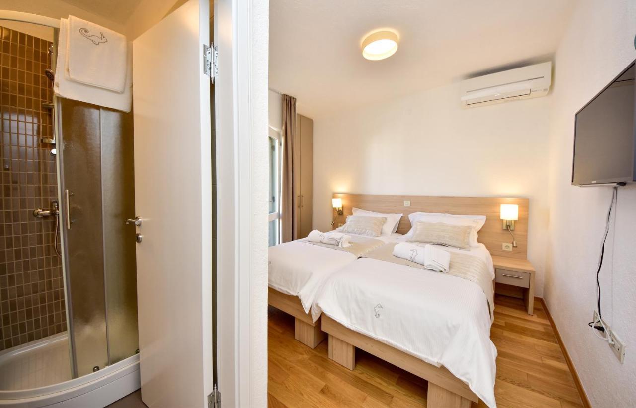 Apartamento In Olive Garden Starigrad Paklenica Exterior foto