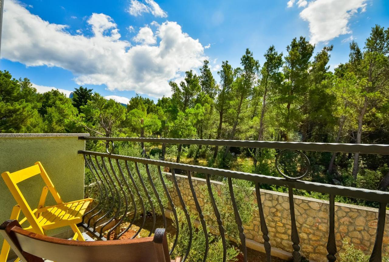 Apartamento In Olive Garden Starigrad Paklenica Exterior foto